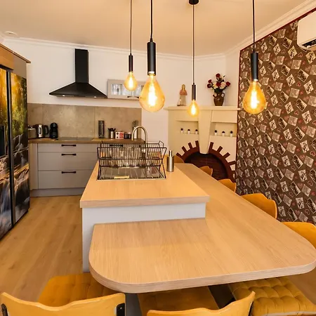 Apartamento A Lourdes, 90 M², Jardin